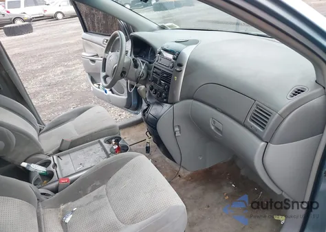 2010 Toyota Sienna Le from USA, damaged, VIN 5TDJK4CC9AS030866